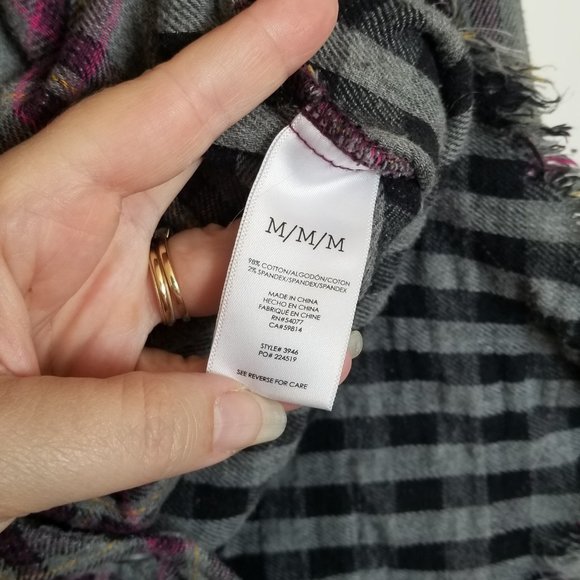 EUC CAbi Highland Top Flannel Shacket #3946 - Picture 4 of 8